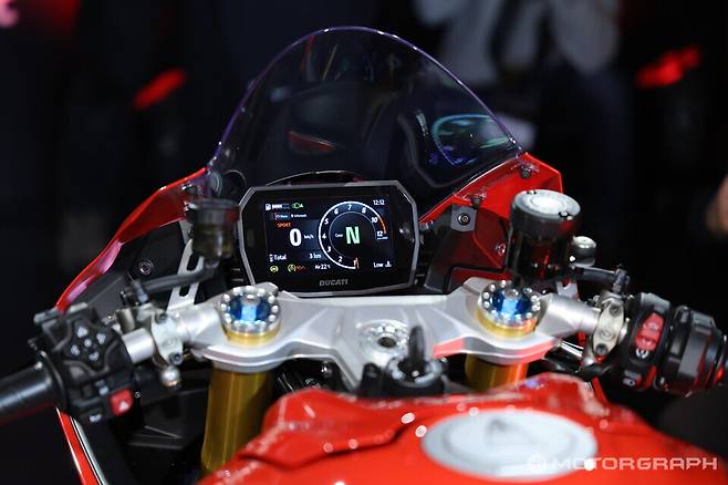 두카티 뉴 파니갈레 V2 S