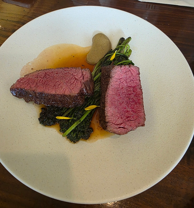 image.png 요리하는 돌아이 윤남노의 "디핀 옥수" 후기