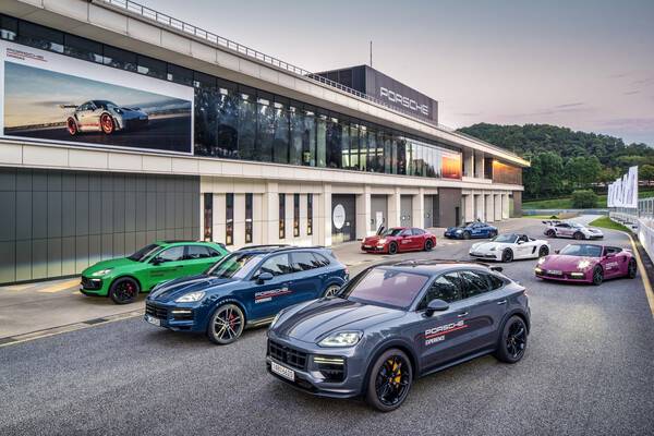 포르쉐 월드 로드쇼 사진 포르쉐