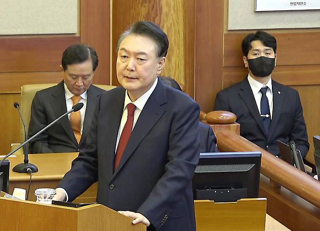 2월 25일 헌법재판소에서 열린 윤석열 대통령 탄핵심판 11차 변론에서 윤 대통령이 최종변론을 하고 있다. [뉴시스]
