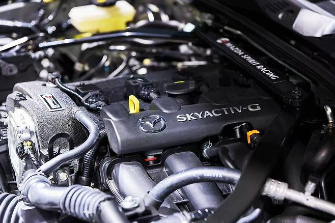 마쓰다 MX 5 스피릿 레이싱 엔진