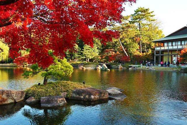 7be98073abd828a14e81d2b628f17669889f417e