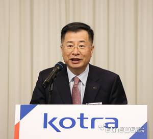 강경성 KOTRA 사장은 27일 서울 종로에서 출입 기자들과 취임 100일 간담회를 갖고 기관 운영 방향과 과제에 관해 설명했다.