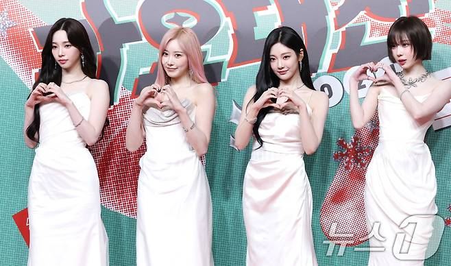 에스파 카리나(왼쪽부터)와 지젤, 닝닝, 윈터ⓒ News1 권현진 기자