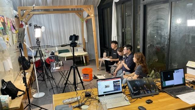 지난해 7월 경기도 김포서 이름없는교회에서 진행되는 '더오다 온라인 포럼'의 현장. 이름없는교회 제공