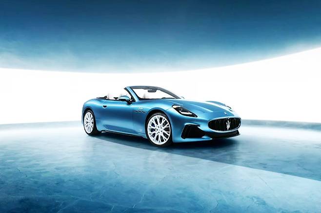 마세라티 그란카브리오 원오프 모델 ICE