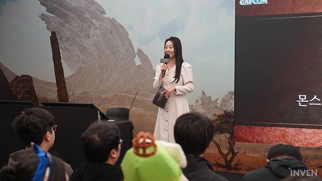 ▲ "여러분! 빛빛빛빛 빛빛 PD님이십니다!"