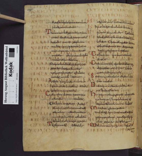팔림세스트의 예. Wolfenbuttel Codex Guelferbytanus A.