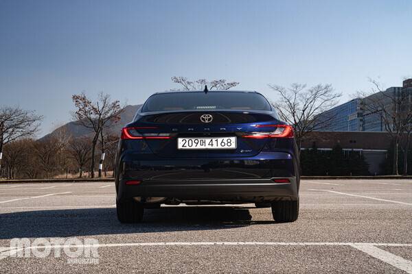 토요타 캠리 사진 모터매거진 최재혁 기자