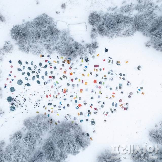 ▲지난 21일부터 23일까지 사흘간 K-관광섬 일환 '울루랄라 설국모험 설산하이킹'이 경북 울릉군 북면 일대서 열리고 있다. ⓒ울릉군