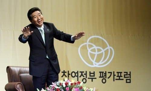 0490f719b48a6ff620b5c6b236ef203e96ca654a96a436