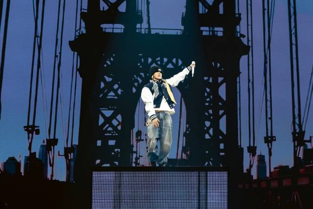 지난달 28일부터 1일까지 3일간 송파구 서울올림픽공원원 KSPO DOME에서 열린 방탄소년단(BTS)의 멤버 제이홉의 첫 단독 콘서트 ‘HOPE ON THE STAGE’. 사진 제공=빅히트뮤직