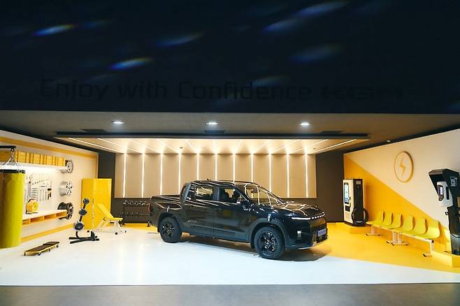 무쏘 EV 정측면. 사진=이상진