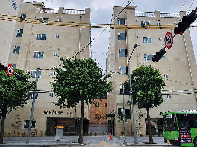 서울 송파구에 위치한 분양전환형 든든전세주택 모습. 지난해 11월 입주자 모집시 1353대 1의 경쟁률을 기록했다.  [LH 제공]