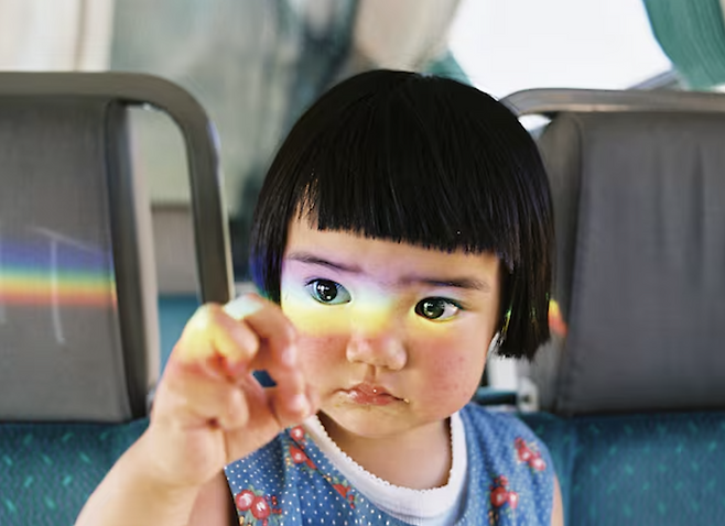 일본 사진작가 카와시마 코토리가 미라이짱과 유럽을 여행하며 촬영한 연작 ‘보칼리제’가 13년 만인 지난해 사진집으로 발간됐다. [서울미술관]