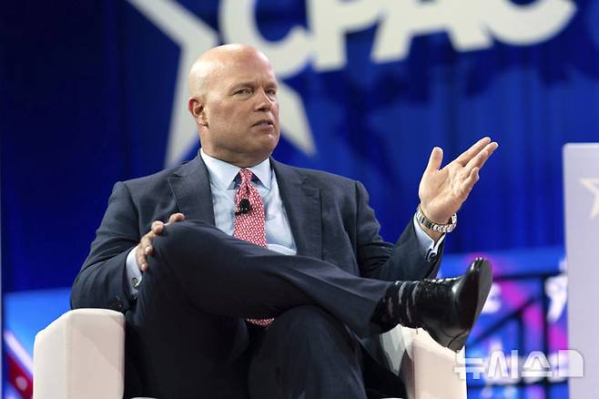 [옥슨힐=AP/뉴시스] 매슈 휘태커 주북대서양조약기구(NATO·나토) 미국대사. 사진은 휘태커 후보자가 지난해 2월 22일(현지시각) 메릴랜드 옥슨힐에서 열린 보수정치행동회의에서 발언하는 모습. 2024.11.21.