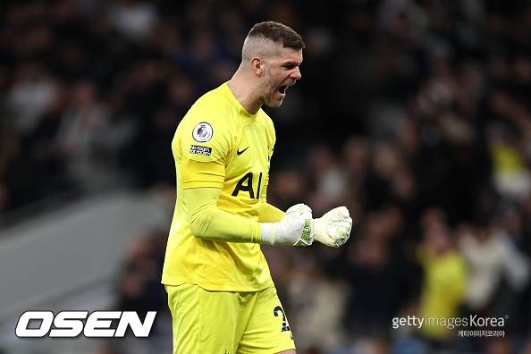 [사진] 포스터 ⓒGettyimages(무단전재 및 재배포 금지)