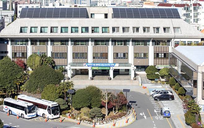 경남 통영시청사. 경향신문 자료사진
