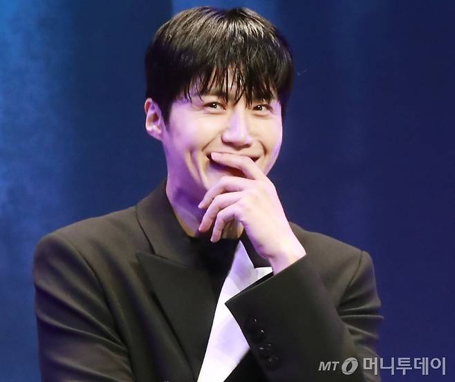 판타지오는 배우 김선호와 전속계약을 맺었다.  /사진=이동훈