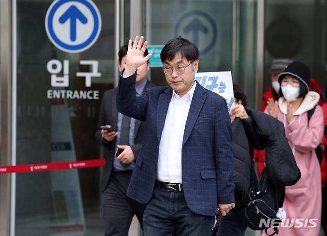 [서울=뉴시스] 강진구 전 더탐사 대표(현 뉴탐사 선임기자) 모습 (사진 = 뉴시스 DB) 2024.03.06. photo@newsis.com *재판매 및 DB 금지