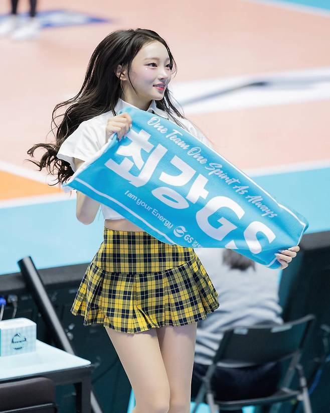 1000070181.jpg 고려대 재학중인 신인 치어리더