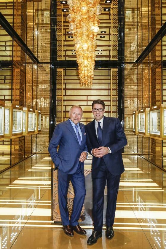 설립자 겸 현 회장인 로렌스 그라프(왼쪽)와 그의 아들 프랑소아 그라프 CEO. 사진 그라프