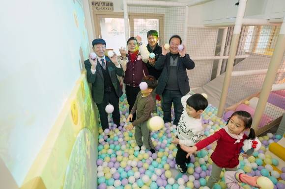 서울형 키즈카페 답십리1동점 내부 모습.