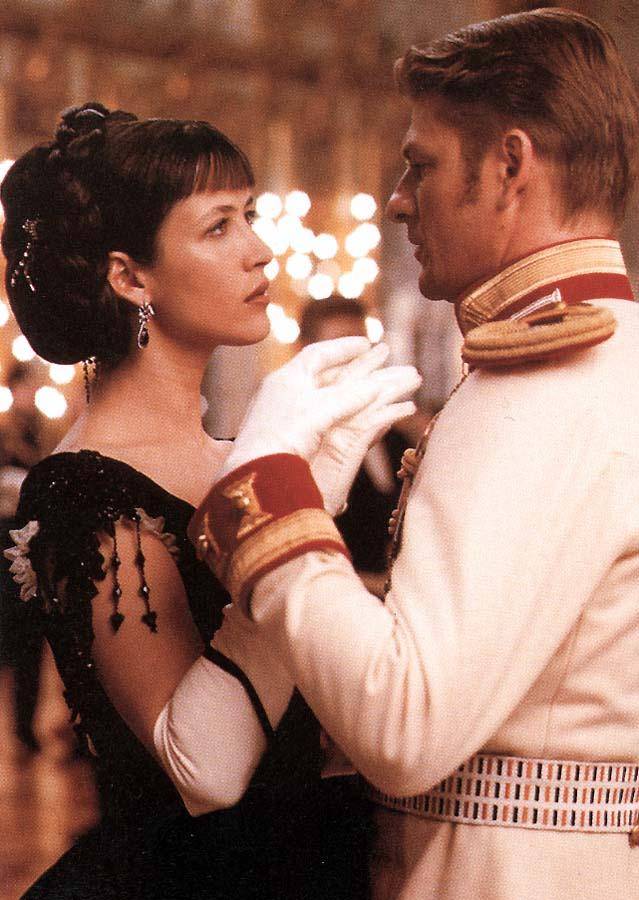 소피 마르소가 주연한 영화 '안나 카레니나'의 한 장면.