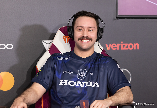 '에이피에이' 에인 스턴스