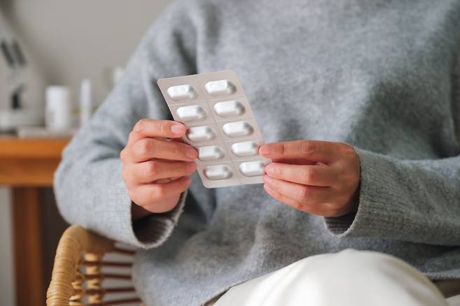 최근 전문가들은 여성은 남성과 다르게 통증을 경험하며, 기본적으로 치료에도 반응하지 않는 사실을 공식적으로 인정했다. [사진=게티이미지뱅크]