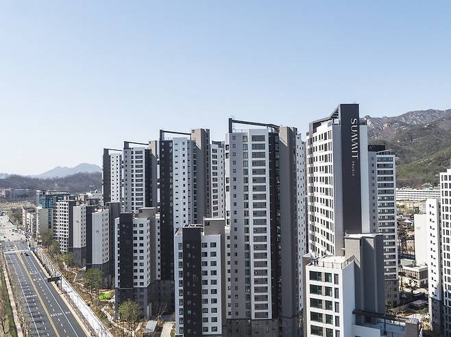 경기 과천시 중앙동 과천푸르지오써밋 전경. 매경DB