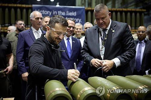 미국 무기공장 방문한 젤렌스키 우크라이나 대통령 [UPI=연합뉴스 자료사진. 재판매 및 DB 금지]