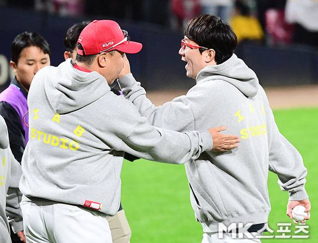 이범호 감독(왼쪽)과 양현종. 사진=김영구 기자