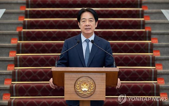 13일 중국 위협 대책 발표하는 라이칭더 대만 총통 [대만 총통부·AFP 연합뉴스]