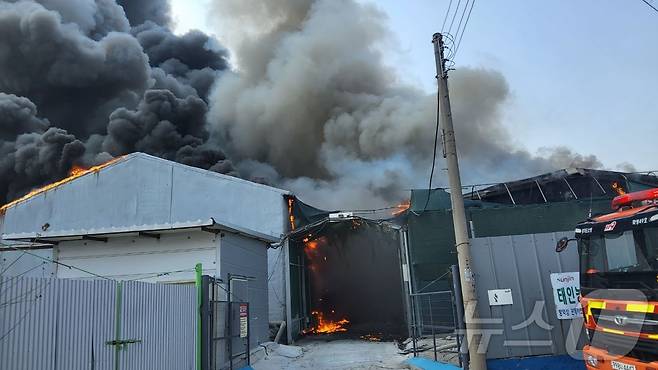 화재 현장. (경기도소방재난본부 제공. 재판매 및 DB 금지) 2025.3.14/뉴스1