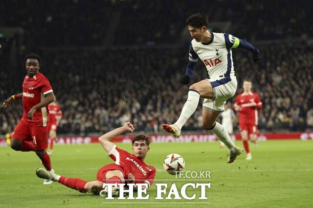 열정과 헌신으로 토트넘의 역전극을 연출한 토트넘의 손흥민./런던=AP.뉴시스