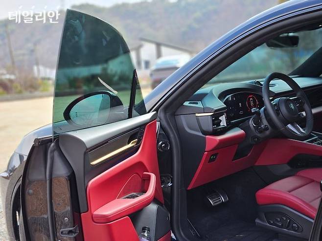 마칸 일렉트릭 프레임리스 도어. ⓒ데일리안 정진주 기자