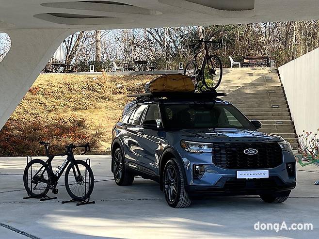 포드 익스플로러 ST-라인