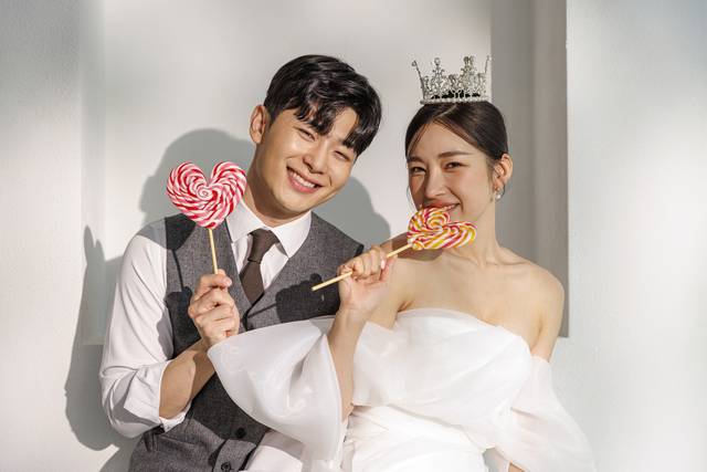 2030세대는 화이트데이를 ‘성별과 관계없이 사탕이나 선물을 주고받는 기념일'로 인식하는 경향이 컸다. 사진은 기사의 특정 내용과 관련 없음. 이미지투데이