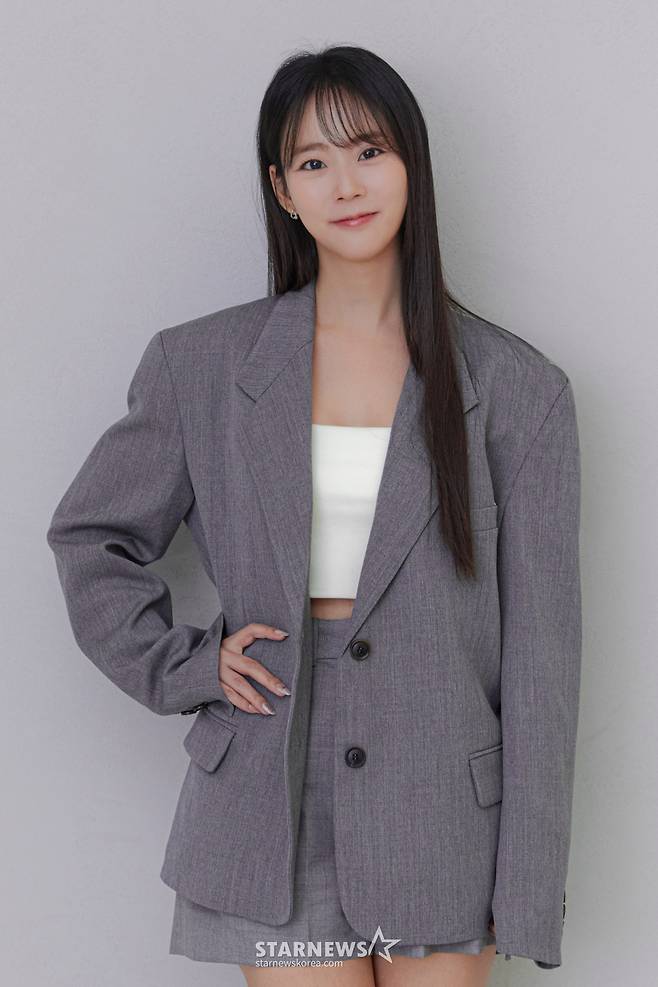 티빙 오리지널 '춘화연애담'의 배우 한승연이 10일 진행된 라운드 인터뷰를 위해 포즈를 취하고 있다. /사진제공=YG엔터테인먼트 2025.03.10 /사진=이동훈 photoguy@
