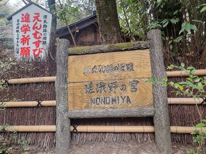 3fb8c32fffd711ab6fb8d38a4581766dc08a7eb332b8284f3a536ca1bd194ff4cba59666ebab18d24b23e4520a