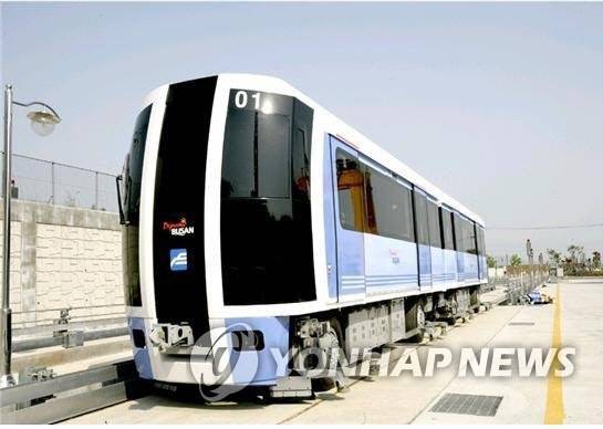 부산도시철도 4호선. 연합뉴스 자료사진