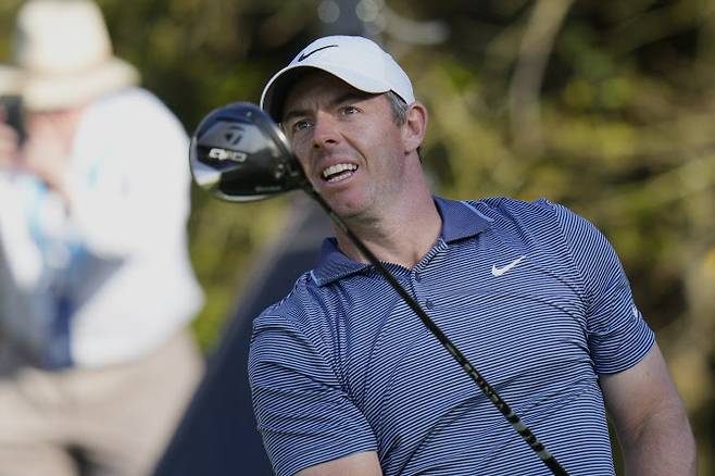 Qi10 드라이버로 티샷한 로리 매킬로이(사진=AP/뉴시스)