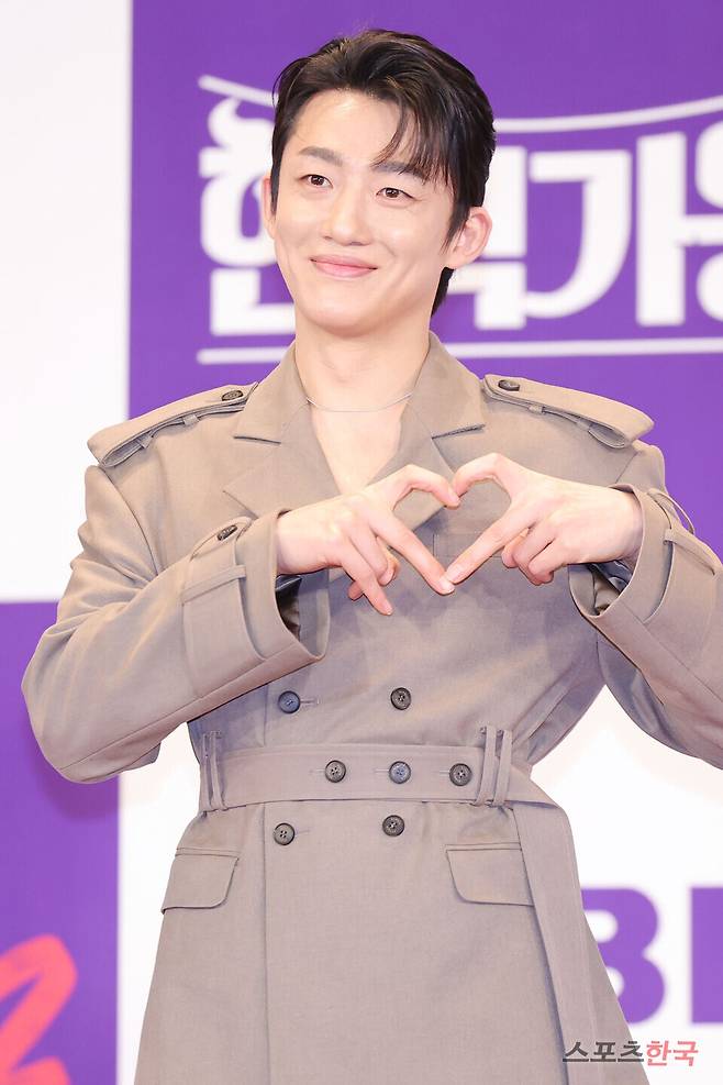 MBN 서바이벌 예능 '현역가왕2' 기자간담회에 참석한 신승태. 25.3.12 ⓒ이혜영 기자 lhy@hankooki.com