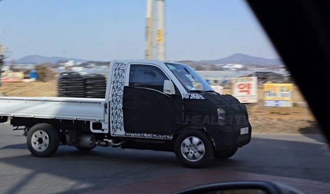 현대차 '포터 2 풀체인지' 테스트카 (출처 : 힐러TV)