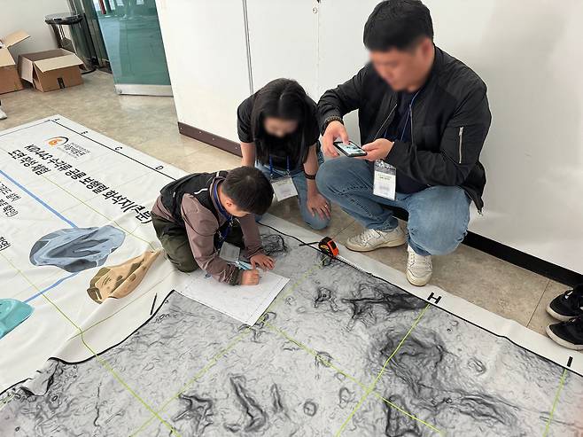 한국지질자원연구원 지질박물관이 지난해 개최한 제1회 공룡의 발자취 프로그램 모습./한국지질자원연구원