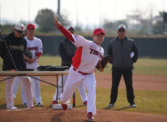 ▲ 스프링캠프에서 훈련하는 김도현 [KIA타이거즈]