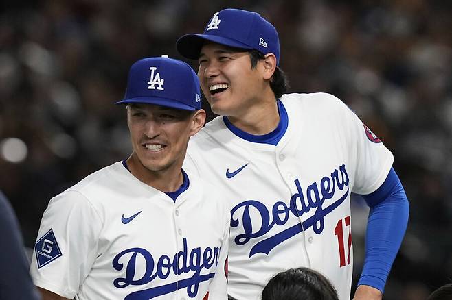 ▲ 토미 에드먼(왼쪽)과 오타니 쇼헤이 ⓒ 연합뉴스/AP