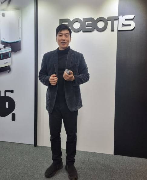 김병수 로보티즈 대표가 18일 서울 강서구 마곡지구 본사에서 올해 사업계획을 설명하고 있다. / 박진우 기자
