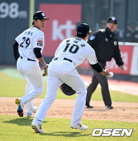 [OSEN=지형준 기자] KT 황재균. 2025.03.11 / jpnews@osen.co.kr